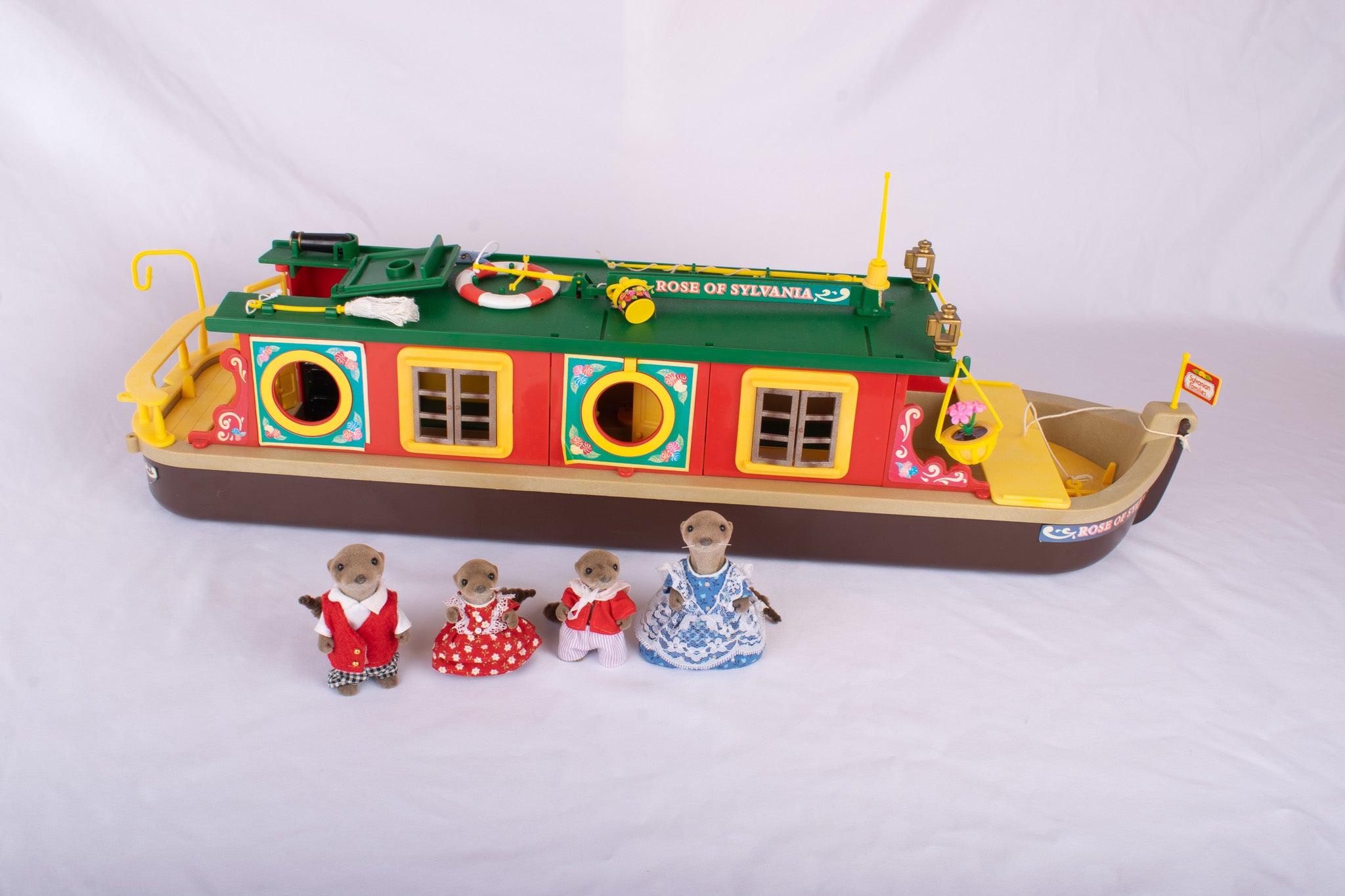 Sylvanian Families Vandyke Otter Family and Rose of Sylvania Canal Bost