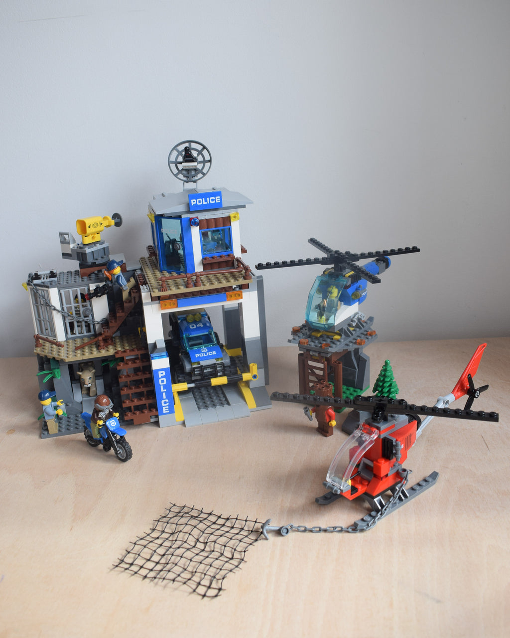 LEGO® 60174 Mountain Police Headquarters