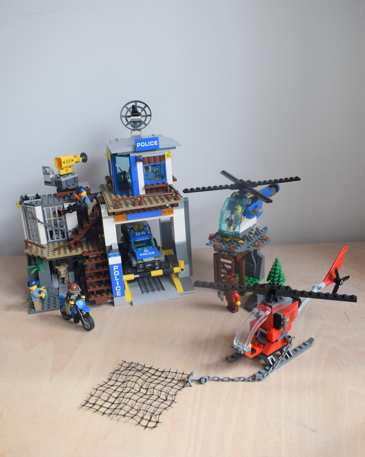 LEGO® 60174 Mountain Police Headquarters