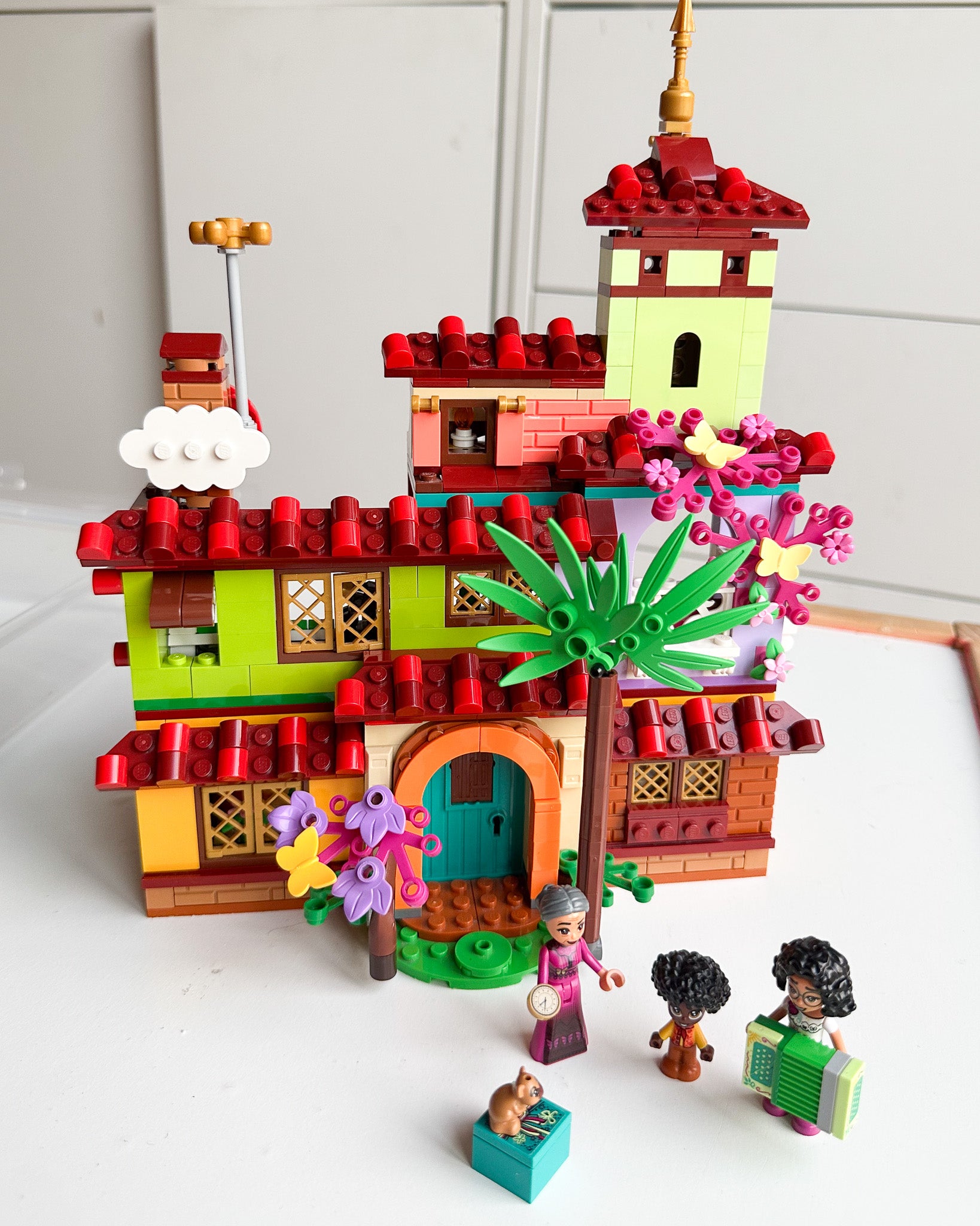 LEGO® 43202 - Disney - The Madrigal House