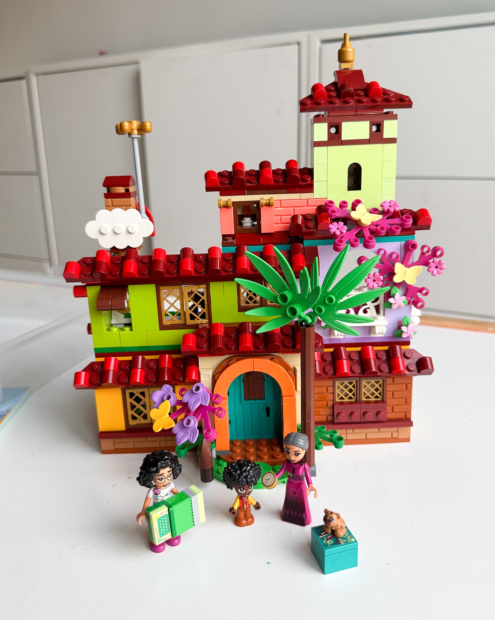 LEGO® 43202 - Disney - The Madrigal House