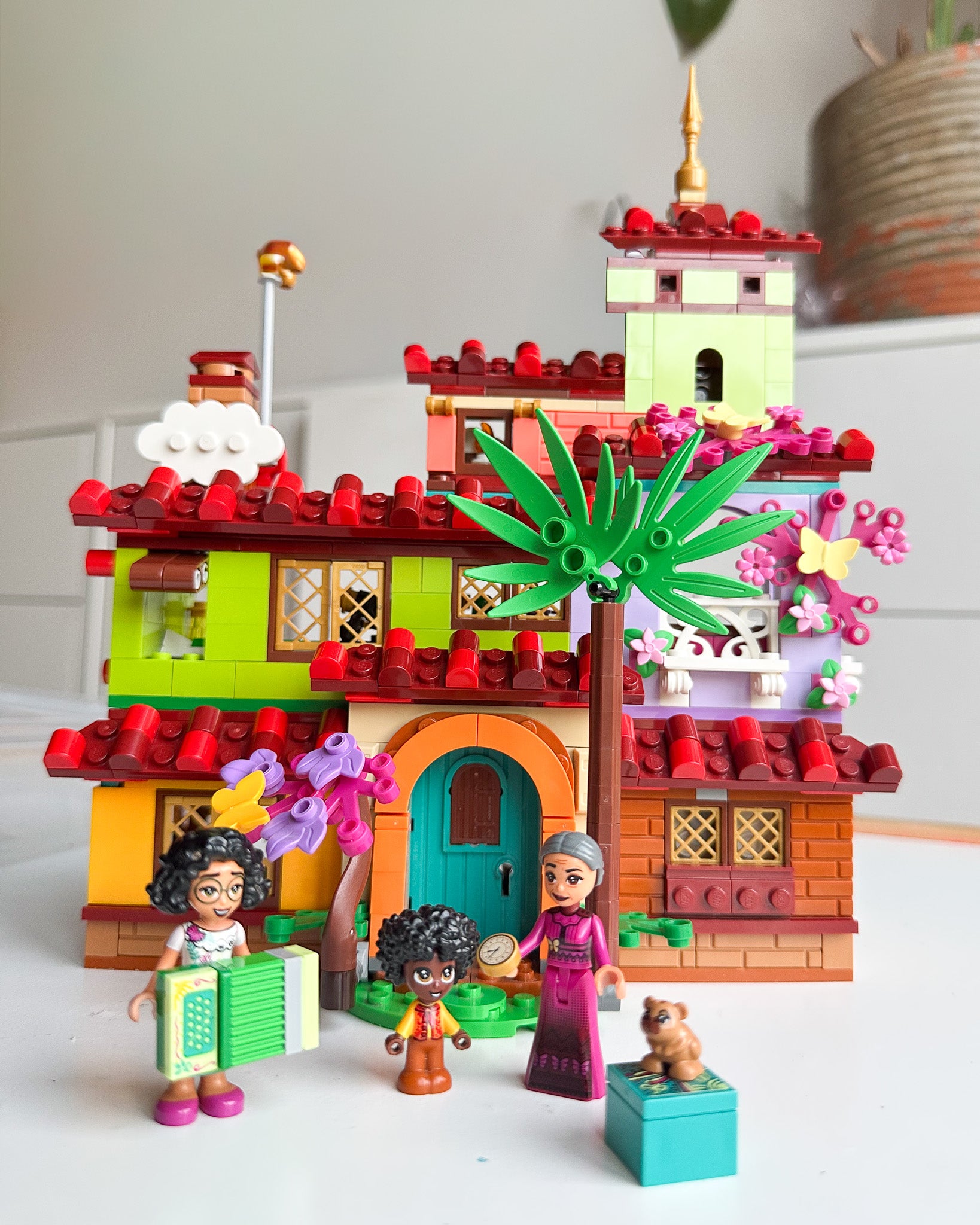 LEGO® 43202 - Disney - The Madrigal House