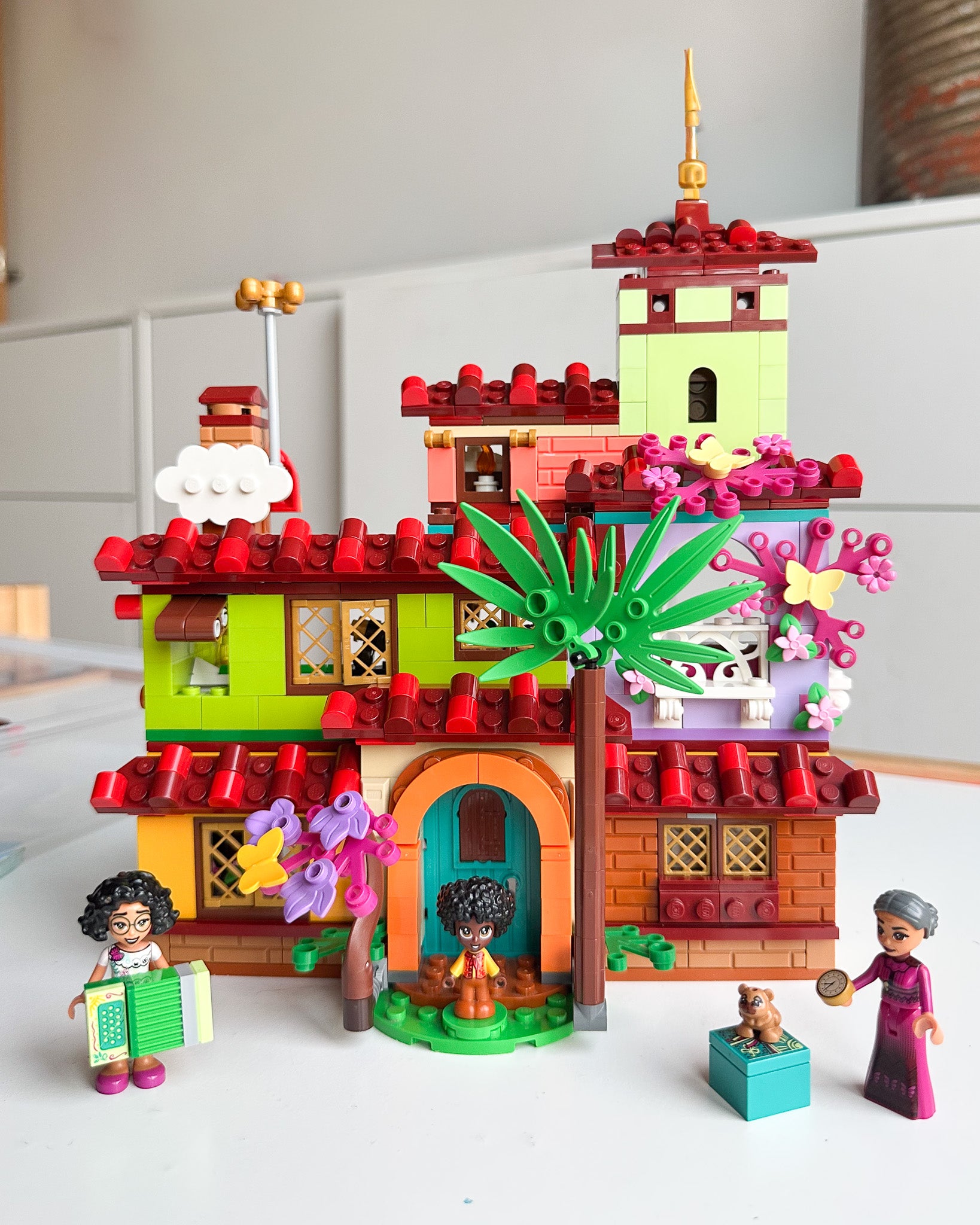 LEGO® 43202 - Disney - The Madrigal House