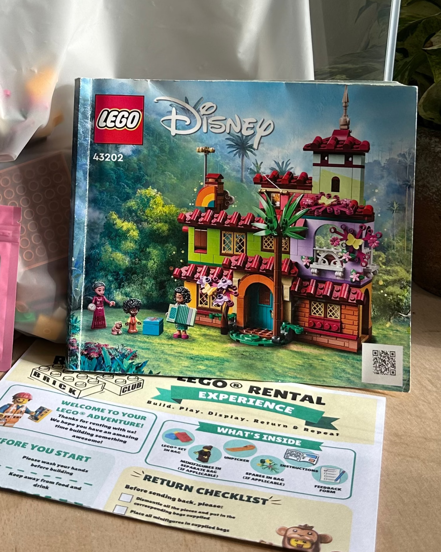 LEGO® 43202 - Disney - The Madrigal House